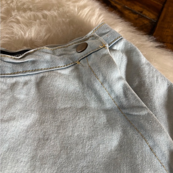 Chic Light Blue Skater Skirt - Picture 3 of 6